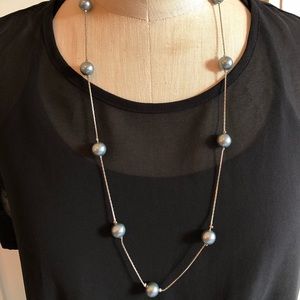 Blue pearl long necklace.